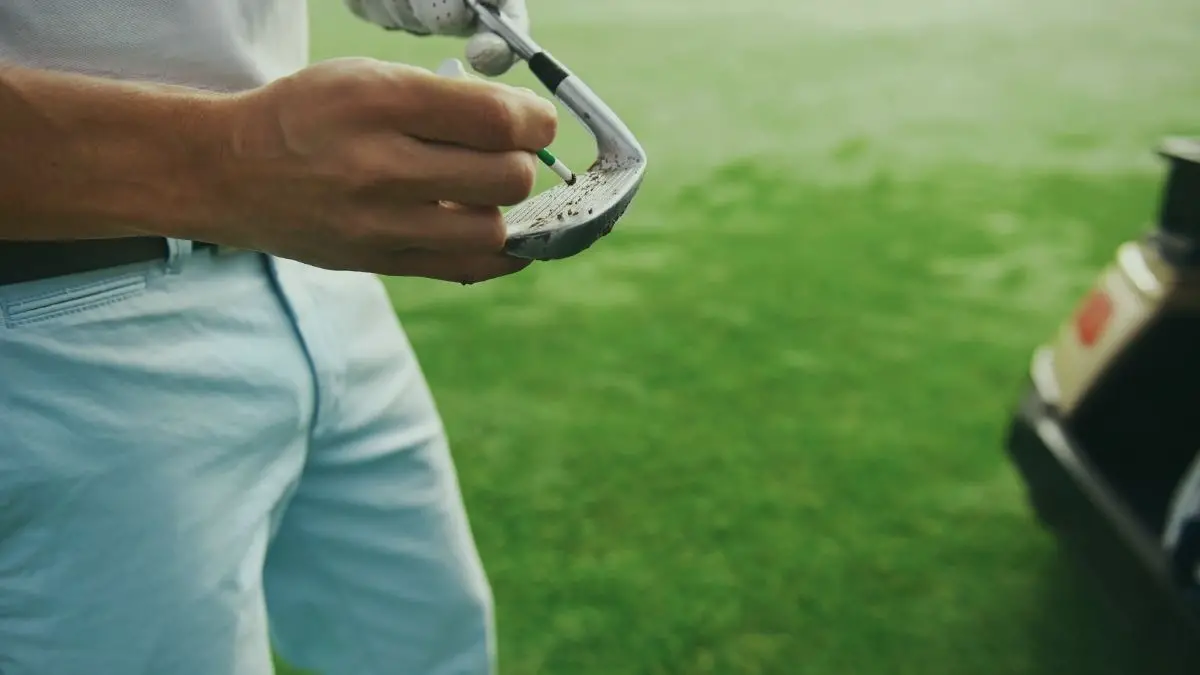 golf-club-groove-sharpening